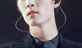 肖战快递最新爆料,揭秘明星私生活细节