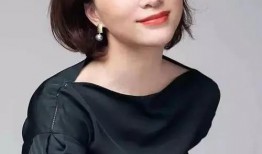 娱乐圈最新爆料女主持,神秘女主持身份曝光，背后故事令人震惊！